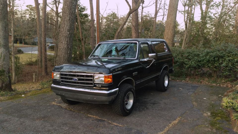 1988 Ford Bronco “Beverly”