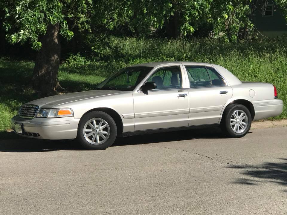2008 Ford Crown Victoria “LX”
