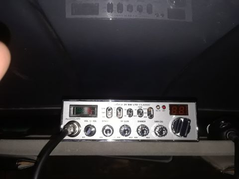 1985 Ford Bronco - Close-up of a Cobra 29 NW LTD Classic CB radio unit.