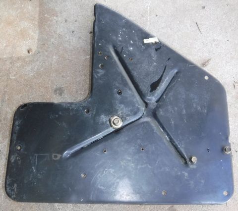 1992 Ford Bronco - Passenger fender tray from a F250 big block.