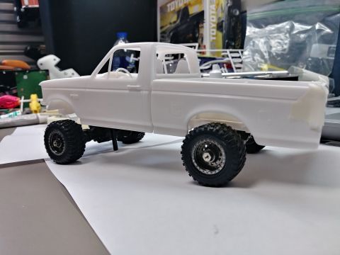 1995 Ford Bronco - Mocked up on the Lightning. These aren't gonna be the axles I'm using for it. 1) They're not scale. 2) They are geared for torque not for s…