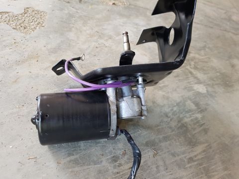 1978 Ford Bronco - This is a wiper motor assembly, not a 1978 Ford Bronco.