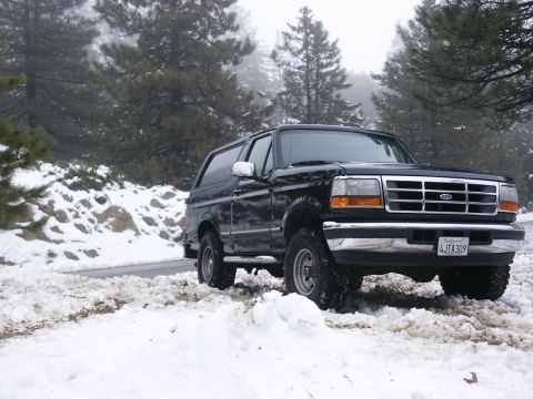 1996 Ford Bronco - Who says it doesn't snow is SoCal!!