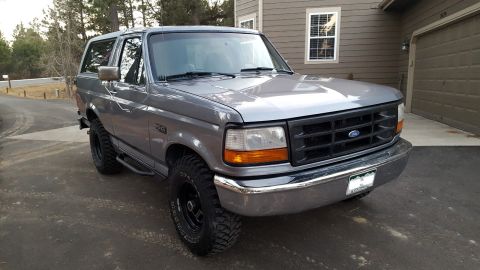 1995 Ford Bronco photo