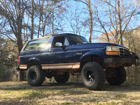1995 Ford Bronco photo