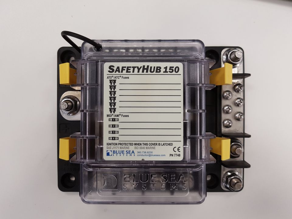 Blue Sea Systems SafetyHub 150 fuse block with clear cover