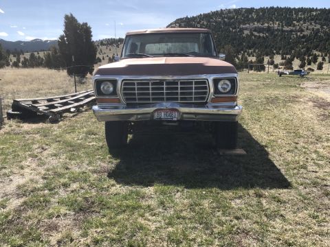 1978 Ford Bronco — Little bump on the nose