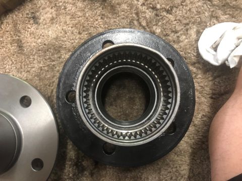 1995 Ford Bronco - Notice the bent hub that came off the truck? That probably explains why that race wouldn't mount flush.