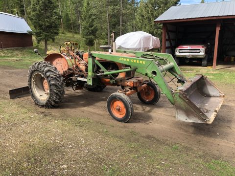 1956 International Travelall “Allis Chalmers”