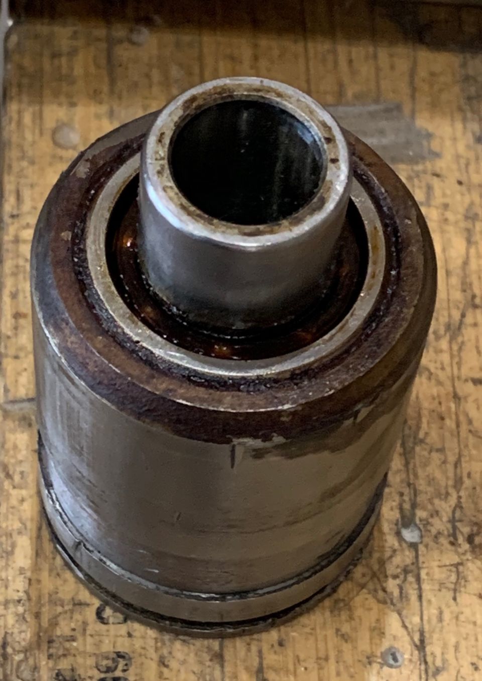 bearing stuck in upper retainer