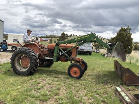 1956 International Travelall “Allis Chalmers”