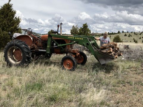 1956 International Travelall “Allis Chalmers”