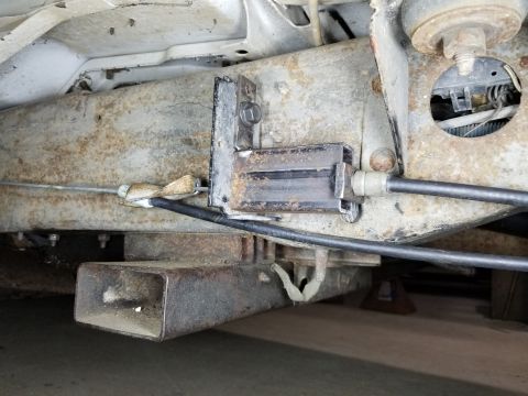 1983 Ford Bronco - This was pretty obvious, and elegantly simple, while still being overbuilt, and easy-to-clean. I haven't tested it yet, though...