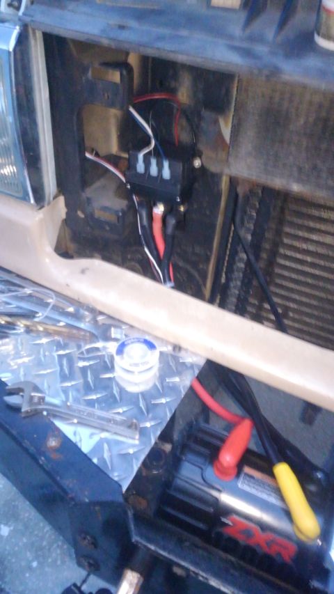 1990 Ford F-250 - i dont like the big solenoid box on the top of the winch. so like i did on my broncos winch, i disassembled the box and mounted the solenoi…