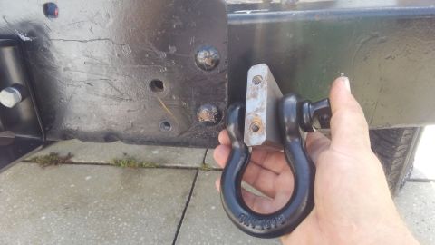 1990 Ford F-250 - i picked up these shackle mounts on ebay. figuered it would give the bumper some more beefy looks and add functionality. the shackles are 3…