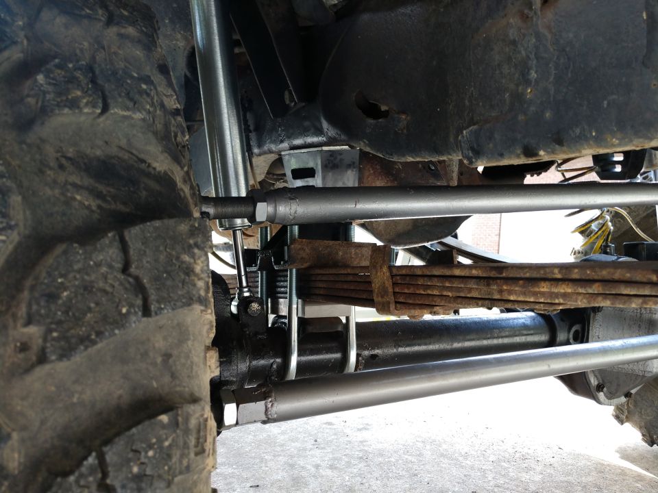 1995 Ford Bronco undercarriage, suspension, leaf spring, shock absorber, steering linkage, tire