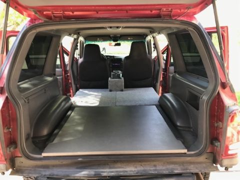 2000 Ford Explorer