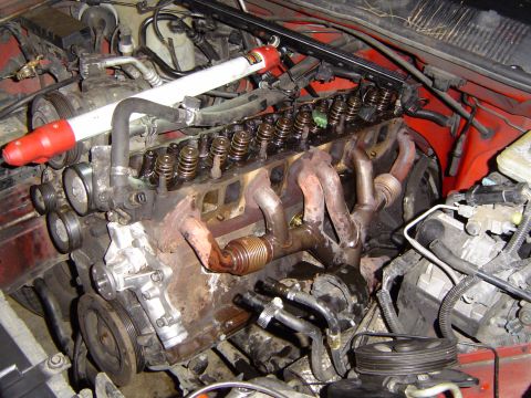 1993 Jeep Grand Cherokee - Intake manifold is off