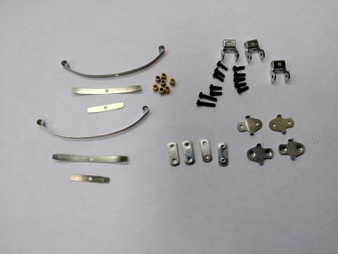 1995 Ford Bronco - Leaf spring parts for the rear! These are new old stock Proline 1/24 Ambush springs.