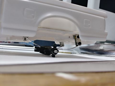 1995 Ford Bronco - And a shot of the rear shackle and hanger.