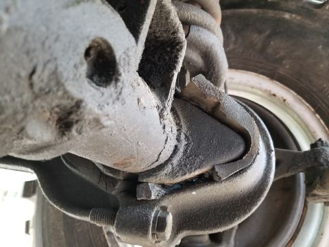 1974 Ford Bronco - The C-bushings are almost gone, and it shows in the handling. They'll be replaced at the same time as the radius arm bushings - SOON. [url=…