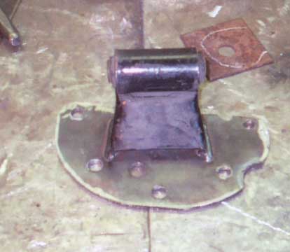 1987 Ford Bronco - bracket for the NP205