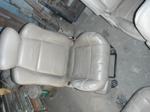 2001 Ford Expedition “parts donor”