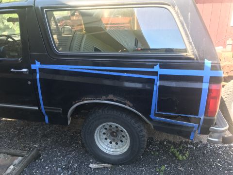 1992 Ford Bronco photo