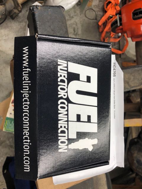 1992 Jeep Wrangler - A box labeled 'FUEL INJECTOR CONNECTION' with a website address is shown.