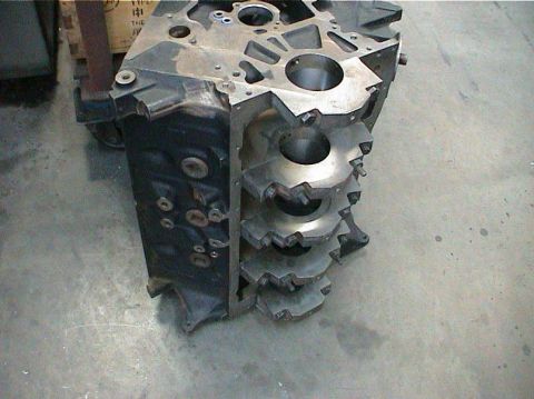 1979 Ford Bronco - Siamese bore 4 bolt main A-460 block is being bored to 4.600