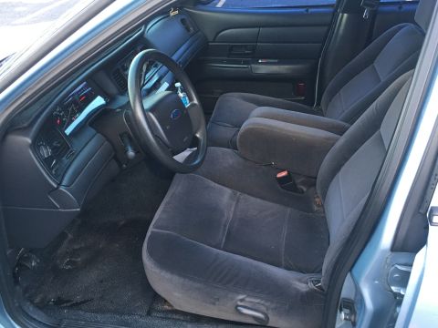 2006 Ford Crown Victoria photo