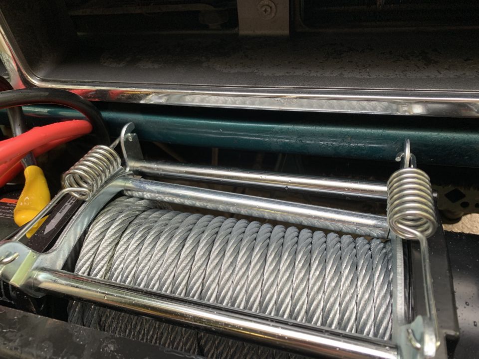 Winch on a 1996 Ford Bronco, front view