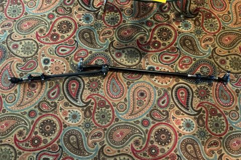 1996 Ford Bronco - This is a steering linkage assembly, not a 1996 Ford Bronco.