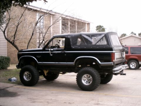 1984 Ford Bronco - with soft top