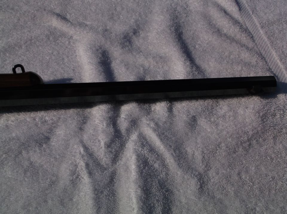 Rifle barrel with rear sight