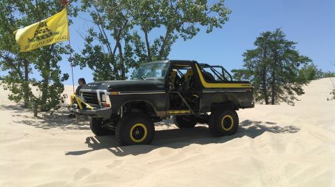 1978 Ford Bronco - This heavily modified 1978 Ford Bronco is equipped for off-road adventures on sandy terrain.