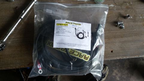 Racetronix FPWH-025 fuel pump wiring harness for 2003-2008 W-Body cars