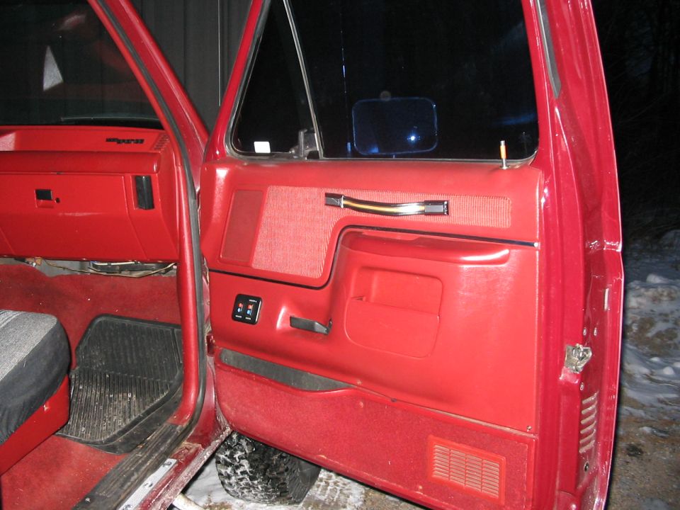 almost immaculate interior,  doors and upholstery are 98.5% mint