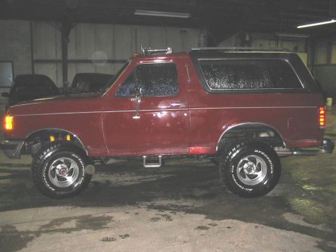 1989 Ford Bronco - nice profile shot