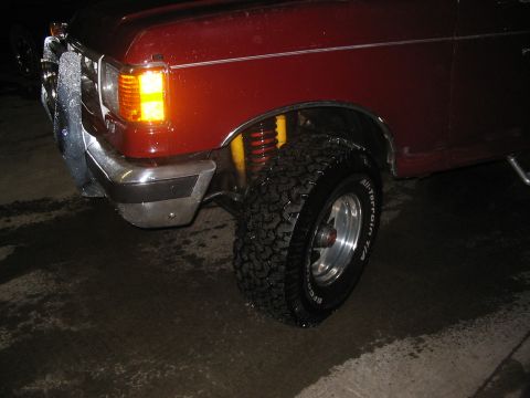 1989 Ford Bronco - front suspension closer upper