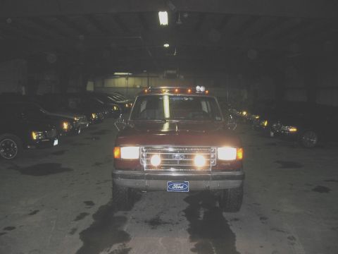 1989 Ford Bronco - nice head on shot.