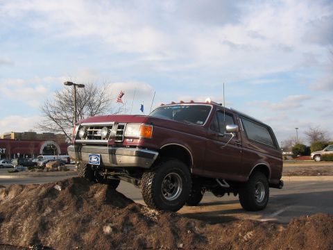 1989 Ford Bronco - He-man shot, all pose no flex, good for a ford ad though.