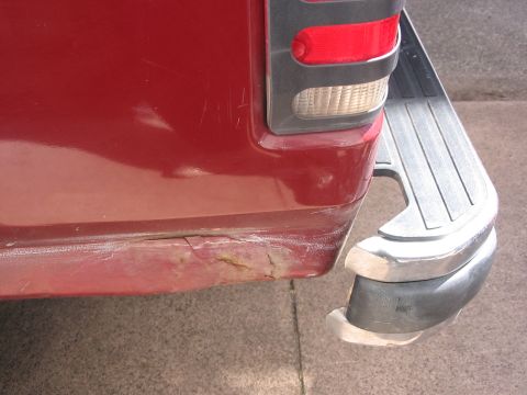 1989 Ford Bronco - Big Rust near the rear fender
