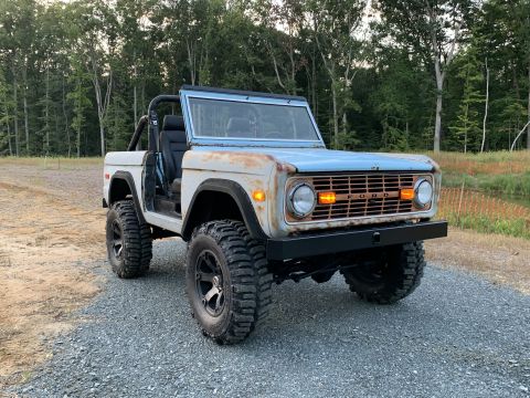 1990 Ford Bronco photo