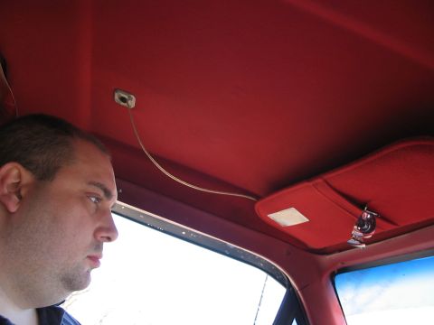 1989 Ford Bronco - beware of phat pilots with air horn straps near their heads!!! You may get sudden urge to pull without any reason!