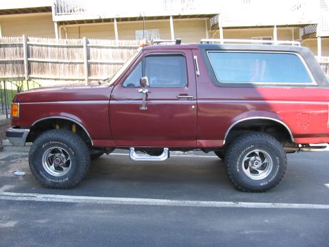 1989 Ford Bronco - daylight drivers side non poser shot.