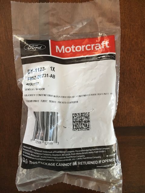 1996 Ford Bronco - This is packaging for a Motorcraft sensor, not a 1996 Ford Bronco.