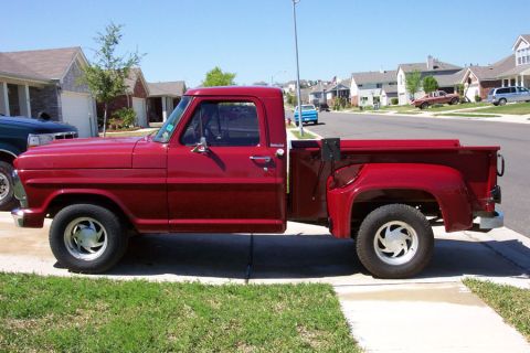 1968 Ford F-100 - Here it is after a good bath. Still needs the trim and steps though.