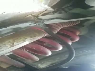 1992 Ford Bronco - Front passenger brake line leak
