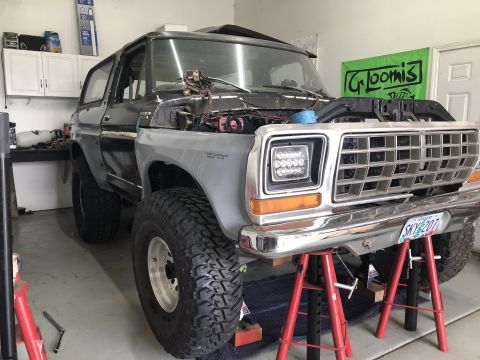 1979 Ford Bronco - 37â€™s/AutoFab glass